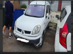 vehiculo {marca.name} {modelo.name} {submodelo}